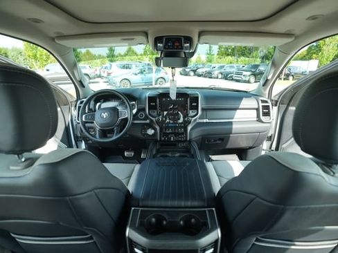 Used 2024 RAM 1500 Limited AWD/4WD image 25