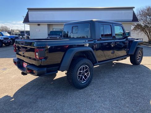 New 2026 Jeep Gladiator Rubicon w/ Safety Group AWD/4WD image 5