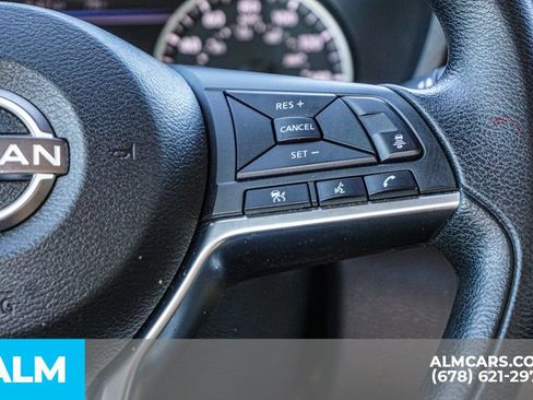 Used 2024 Nissan Sentra SV FWD image 30