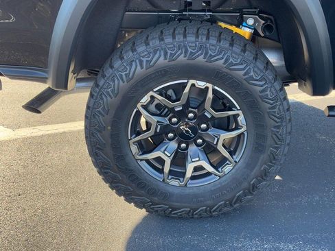 New 2026 Chevrolet Colorado ZR2 image 4