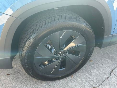 New 2026 Volkswagen Taos S FWD image 36