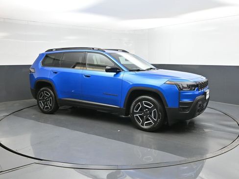 New 2026 Jeep Cherokee Laredo AWD/4WD image 17