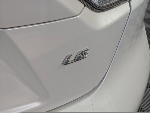 Used 2023 Toyota Corolla LE image 7