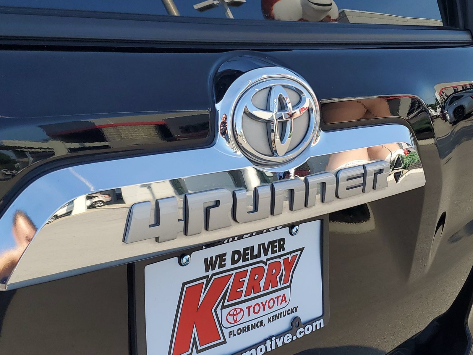 Used 2023 Toyota 4Runner Limited AWD/4WD image 7