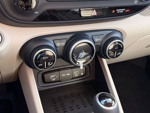 New 2026 Hyundai Venue SEL FWD image 19