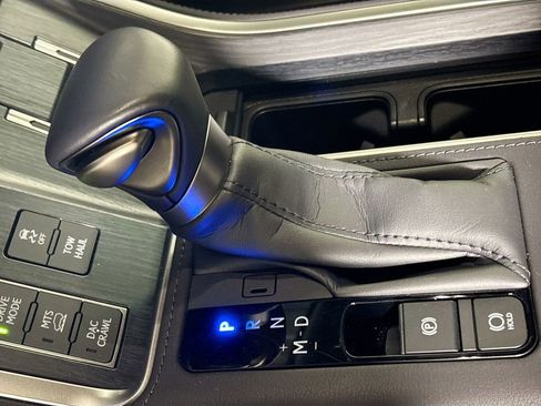 Used 2025 Lexus GX 550 550 Overtrail image 18