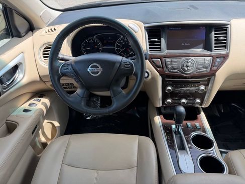 Used 2016 Nissan Pathfinder SL w/ SL Premium Package FWD image 16