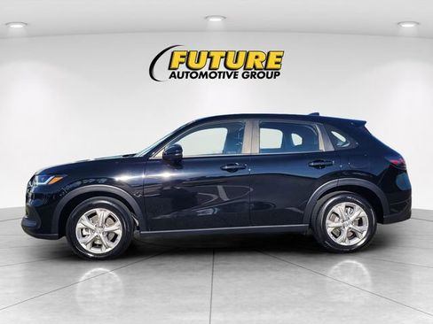 Certified 2025 Honda HR-V LX image 6