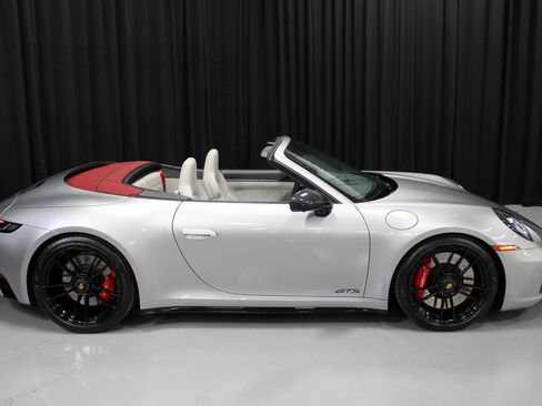 Certified 2024 Porsche 911 Carrera 4 GTS image 8