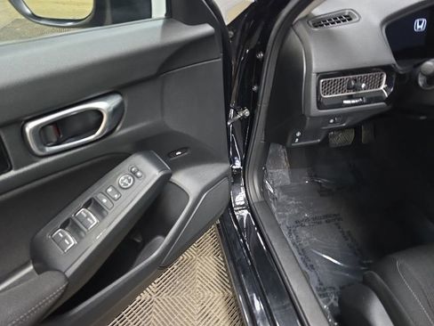 Used 2023 Honda Civic EX image 28