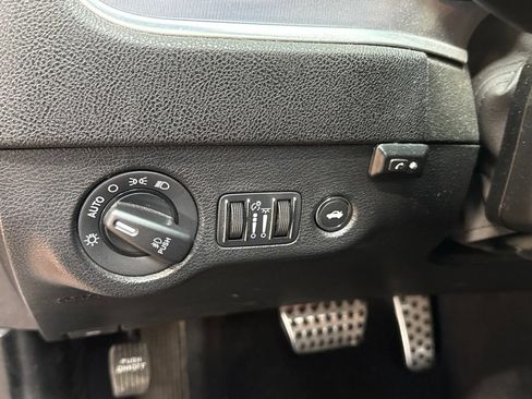 Used 2020 Dodge Charger R/T w/ Blacktop Package RWD image 24