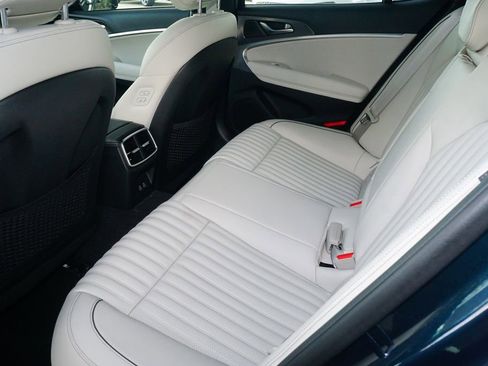 New 2025 Genesis G70 2.5T w/ Sport Prestige Package image 19