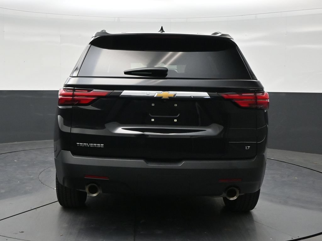 Used 2023 Chevrolet Traverse LT FWD image 4