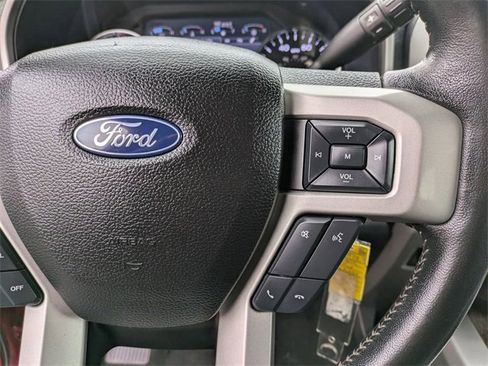 Used 2019 Ford F250 Lariat w/ Chrome Package image 16