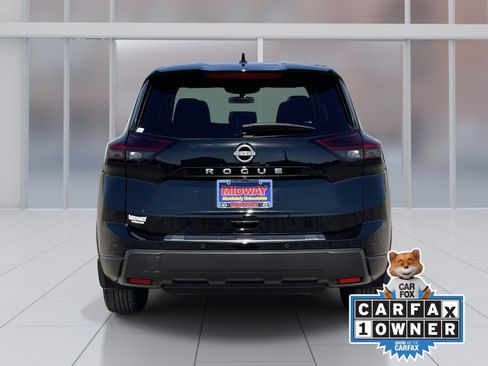 Certified 2025 Nissan Rogue SV FWD image 5
