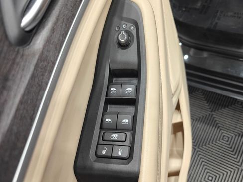 Used 2023 Jeep Grand Cherokee Limited AWD/4WD image 54