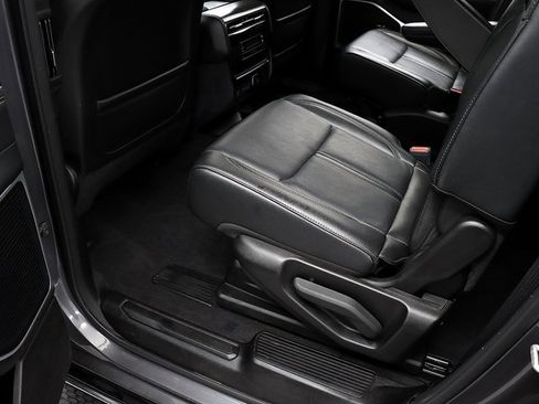 Used 2024 Jeep Wagoneer Series III image 28