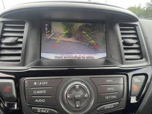 Used 2018 Nissan Pathfinder SV w/ Cargo Package AWD/4WD image 15