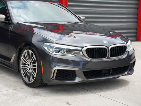 Used 2020 BMW M550i xDrive w/ Executive Package AWD/4WD image 4