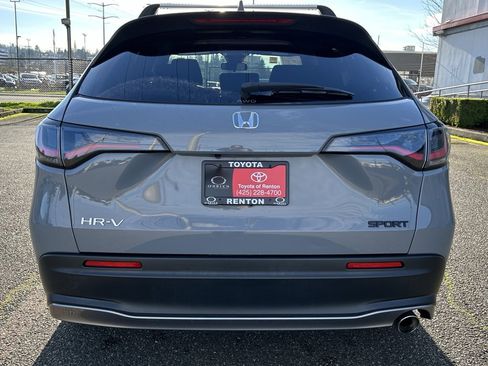 Used 2023 Honda HR-V Sport image 6