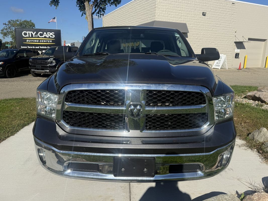 Used 2019 RAM 1500 ST AWD/4WD image 9