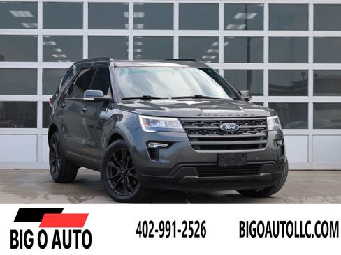 Used 2018 Ford Explorer XLT w/ Equipment Group 202A AWD/4WD image 1