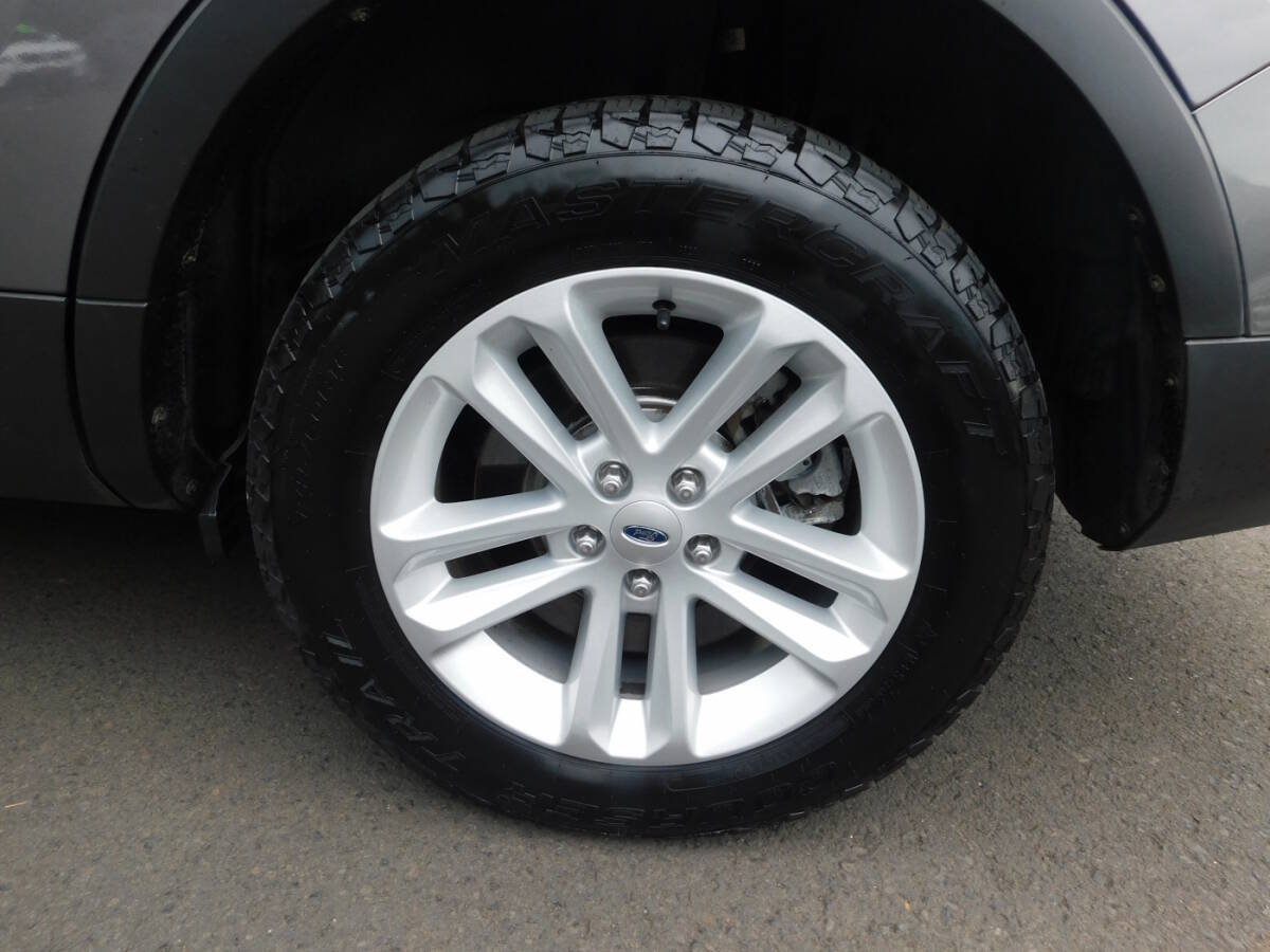 Used 2014 Ford Explorer XLT w/ Equipment Group 202A AWD/4WD image 25