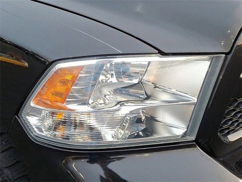 Used 2016 RAM 1500 Express image 13