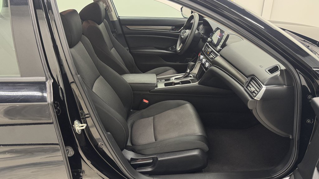 Used 2019 Honda Accord LX image 26