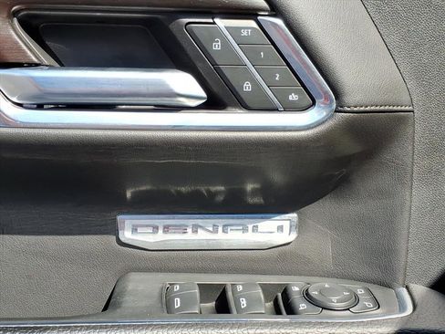 Used 2024 GMC Sierra 1500 Denali w/ Denali Reserve Package image 16