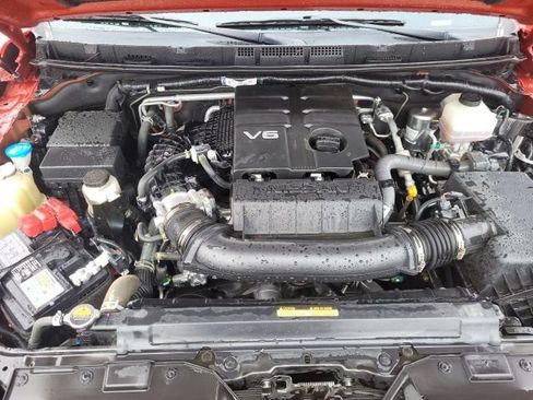 Used 2022 Nissan Frontier SV w/ Technology Package image 11