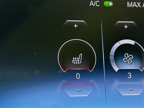 Used 2023 BMW 330i 330i w/ Driving Assistance Package image 19