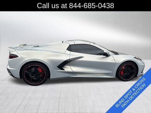 Used 2021 Chevrolet Corvette Stingray Premium Conv w/ Z51 Performance Package image 4