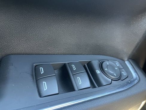 Used 2022 Chevrolet Silverado 1500 RST image 19