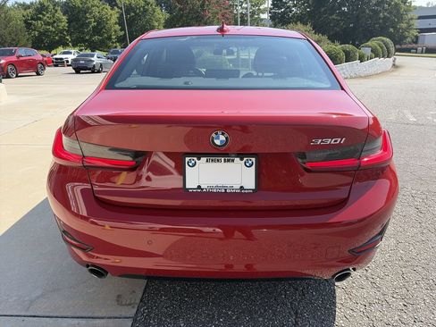 Used 2021 BMW 330i Sedan w/ Convenience Package RWD image 12