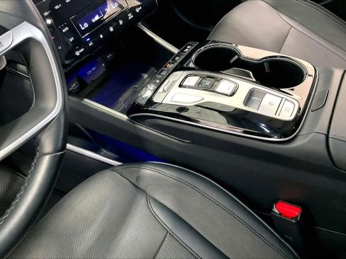 Used 2022 Hyundai Tucson Limited image 17