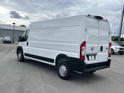 Used 2024 RAM ProMaster 2500 w/ Convenience Group FWD image 6