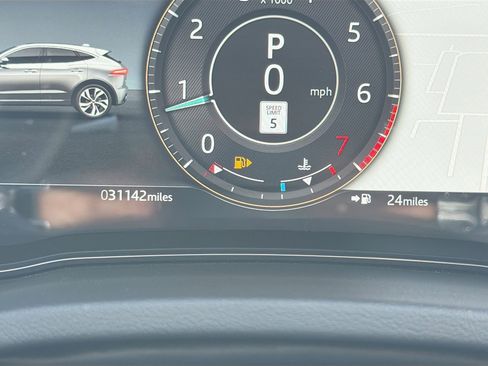 Used 2022 Jaguar E-PACE SE image 39