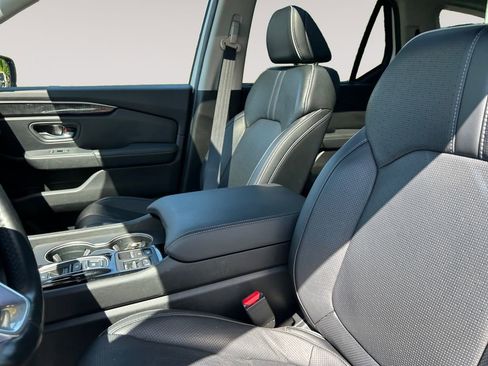 Used 2023 Honda Pilot Elite image 15