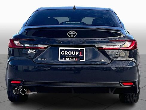 New 2026 Toyota Camry SE image 4