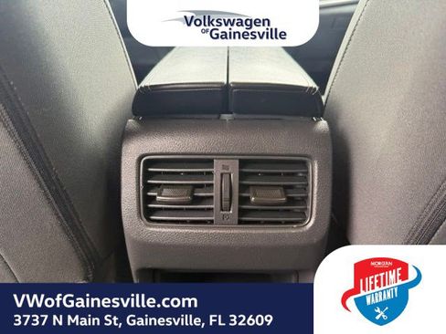 Used 2024 Nissan Rogue S FWD image 12