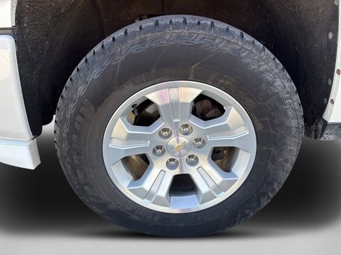 Used 2017 Chevrolet Silverado 1500 High Country image 11