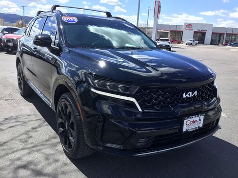 Used 2022 Kia Sorento SX image 1