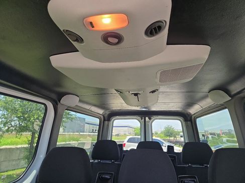 Used 2011 Mercedes-Benz Sprinter 2500 image 12