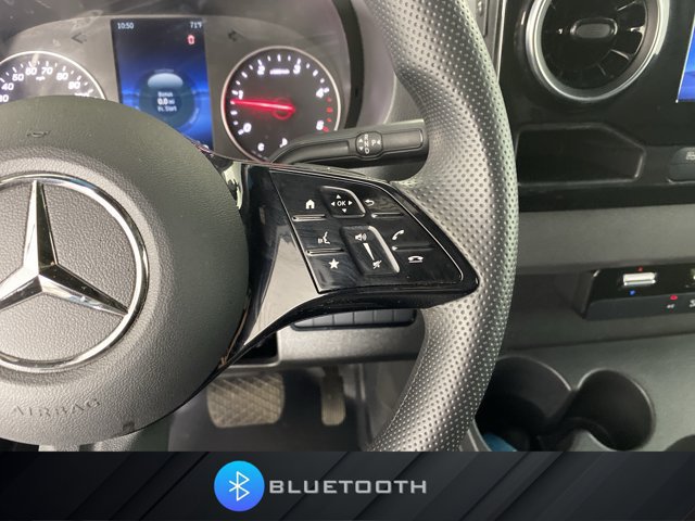 Used 2025 Mercedes-Benz Sprinter 2500 image 21