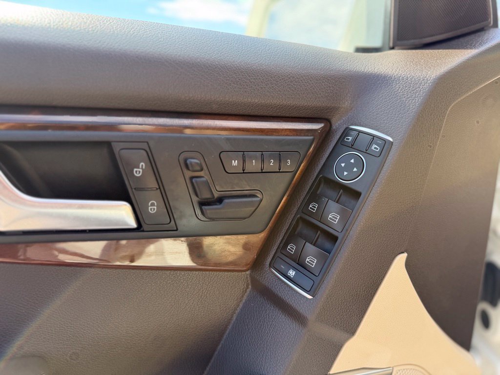 Used 2014 Mercedes-Benz GLK 250 BlueTEC 4MATIC image 21