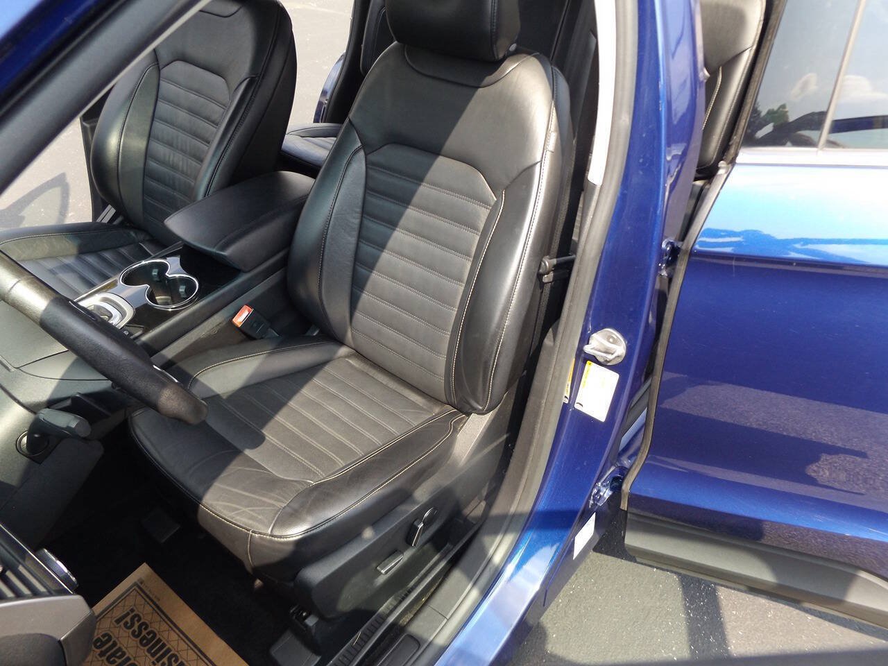 Used 2015 Ford Edge SEL w/ Equipment Group 201A AWD/4WD image 13