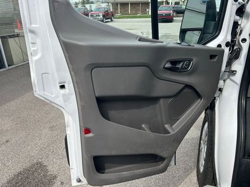Used 2023 Ford Transit 250 Low Roof w/ Exterior Upgrade Package RWD image 12
