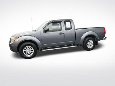 Used 2018 Nissan Frontier SV RWD image 9