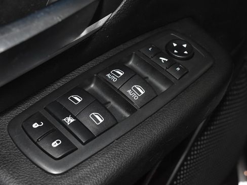 Used 2020 RAM 1500 Big Horn AWD/4WD image 5